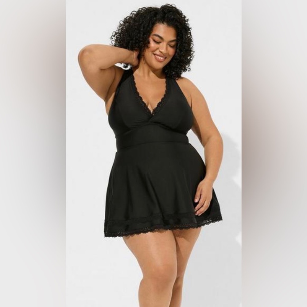 Torrid Wireless Mid Lace Trimmed Swim Dress With Brief Size 5 (5X)